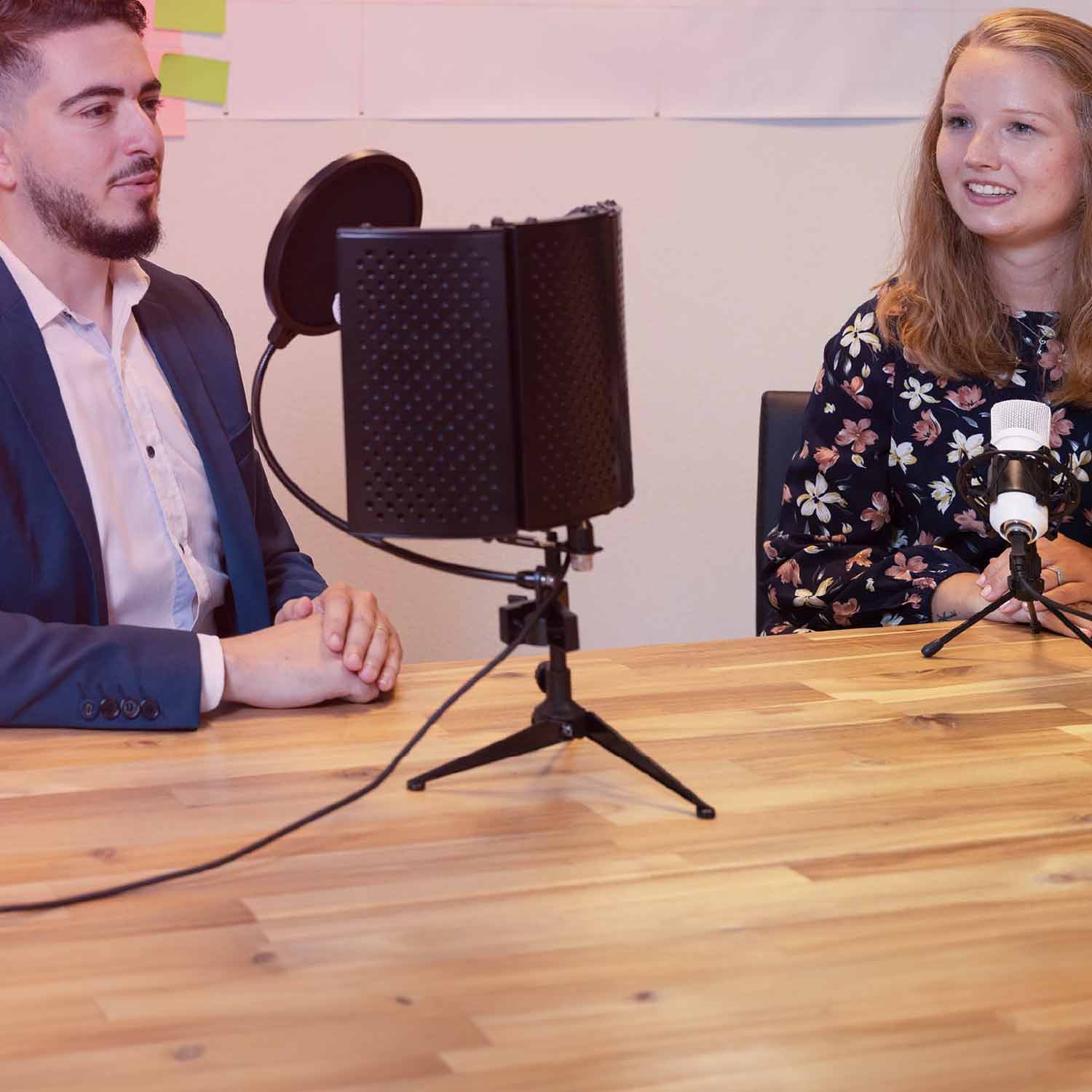 Kennis wordt pas waardevol wanneer je die met anderen deelt. Bekijk onze Youtube filmpjes, podcasts, 50 nieuwe Agile termen, en blogs en Whitepapers waarin we complexe onderwerpen begrijpelijk maken.
